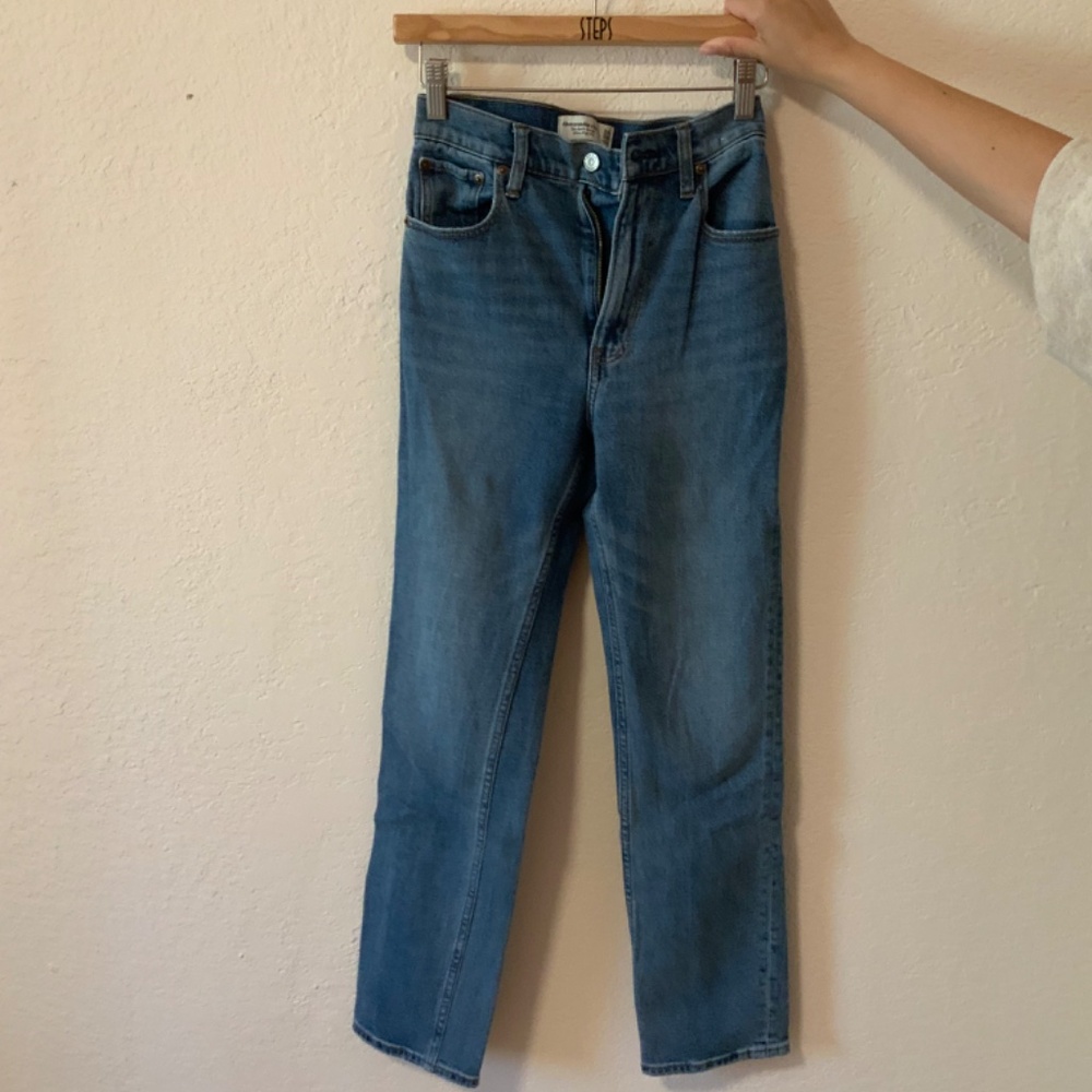 JEANS - Picture 3 of 6